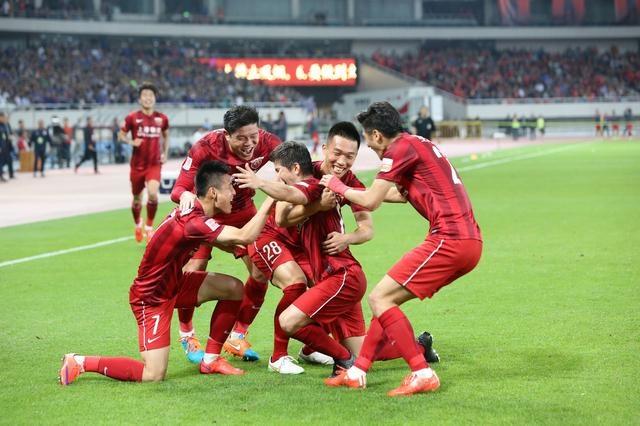 今日凌晨进行的LEC春季赛第二阶段的比赛中，VIT连下两城以2-0轻取AST，打野选手Bo打出对位GAP，数据相当华丽