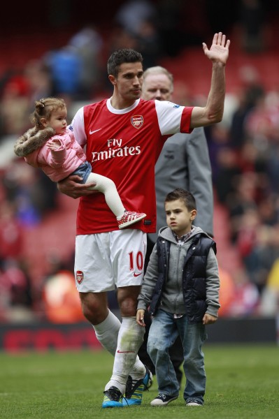 李章洙回渝参加足协杯夺冠25周年纪念赛，感慨儿子当年才初中