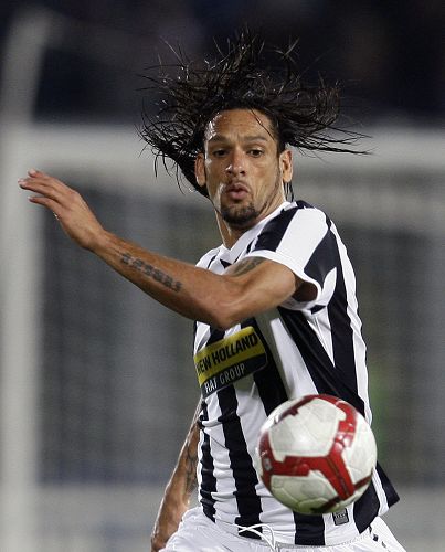 官方：沃尔夫斯堡体育总监申齐洛茨离任