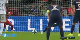 咔咔一顿扣！克里斯17中11&罚球9中6砍下28分8板4助2断