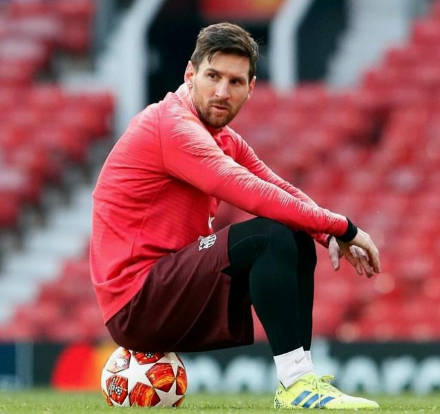 德天空：巴萨球探还没考察努萨，莱比锡明夏要价6000万欧起