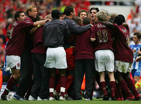 比利亚：西班牙前国脚奎尼是西班牙足球历史上最伟大的射手