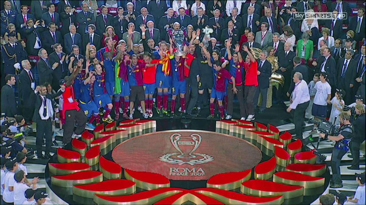 玉昆外援奥斯卡在老家开车遭遇起火，车内人员都及时逃生