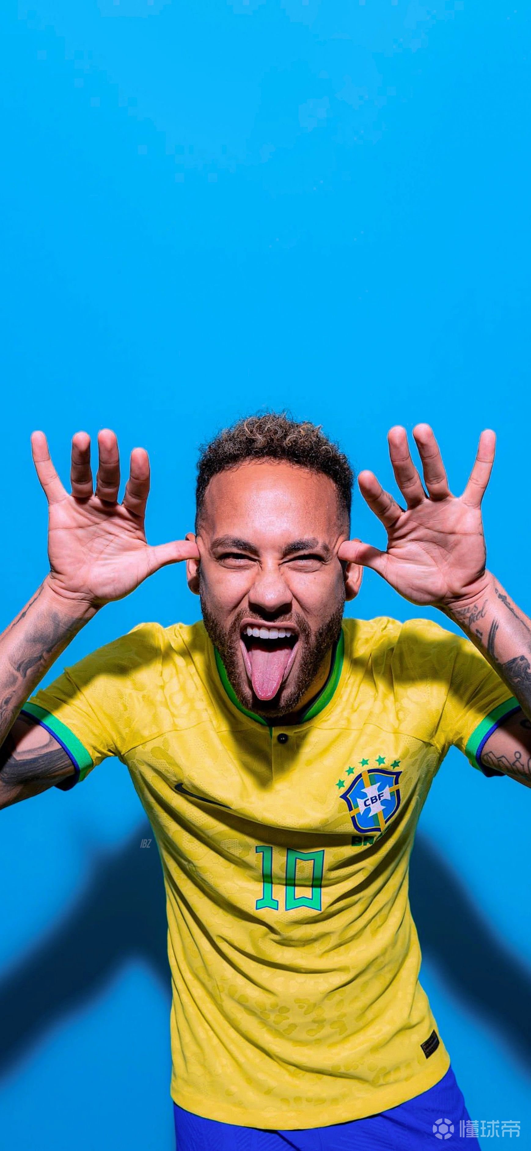 梅西去年被黑没有总冠军！今年就获得以MVP身份带队夺冠！